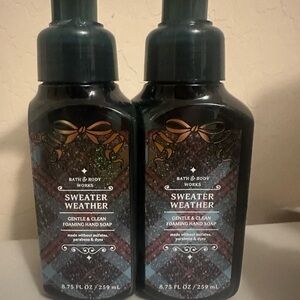 Bath & Body Works Sweater Weather Foaming Hand Soap - Black